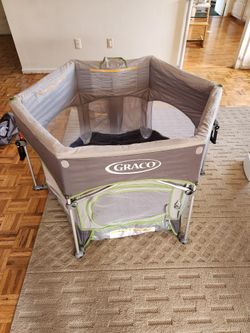Baby Tent
