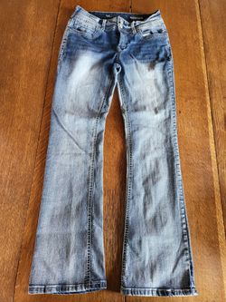 ✨ WallFlower Luscious Curvy Bootcut Jeans – Women's Size 9 Regular
