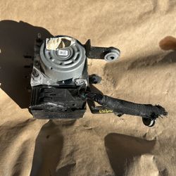 2015 Ford Focus 2.0 Abs Unit Oem 