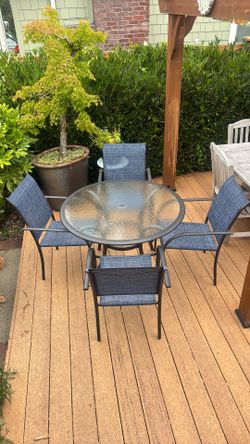 Patio Set with Table and 4 Chairs