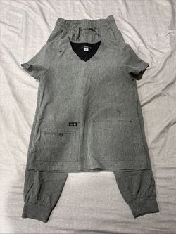 Koi basics scrub set