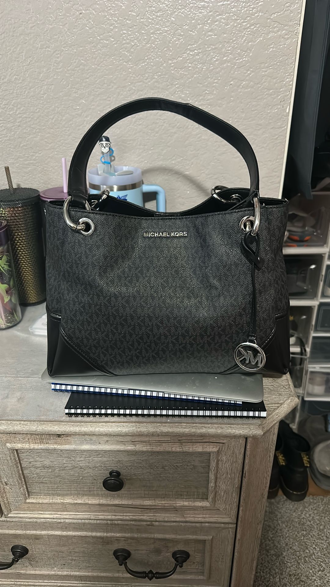 Michael Kors Black Purse 👜