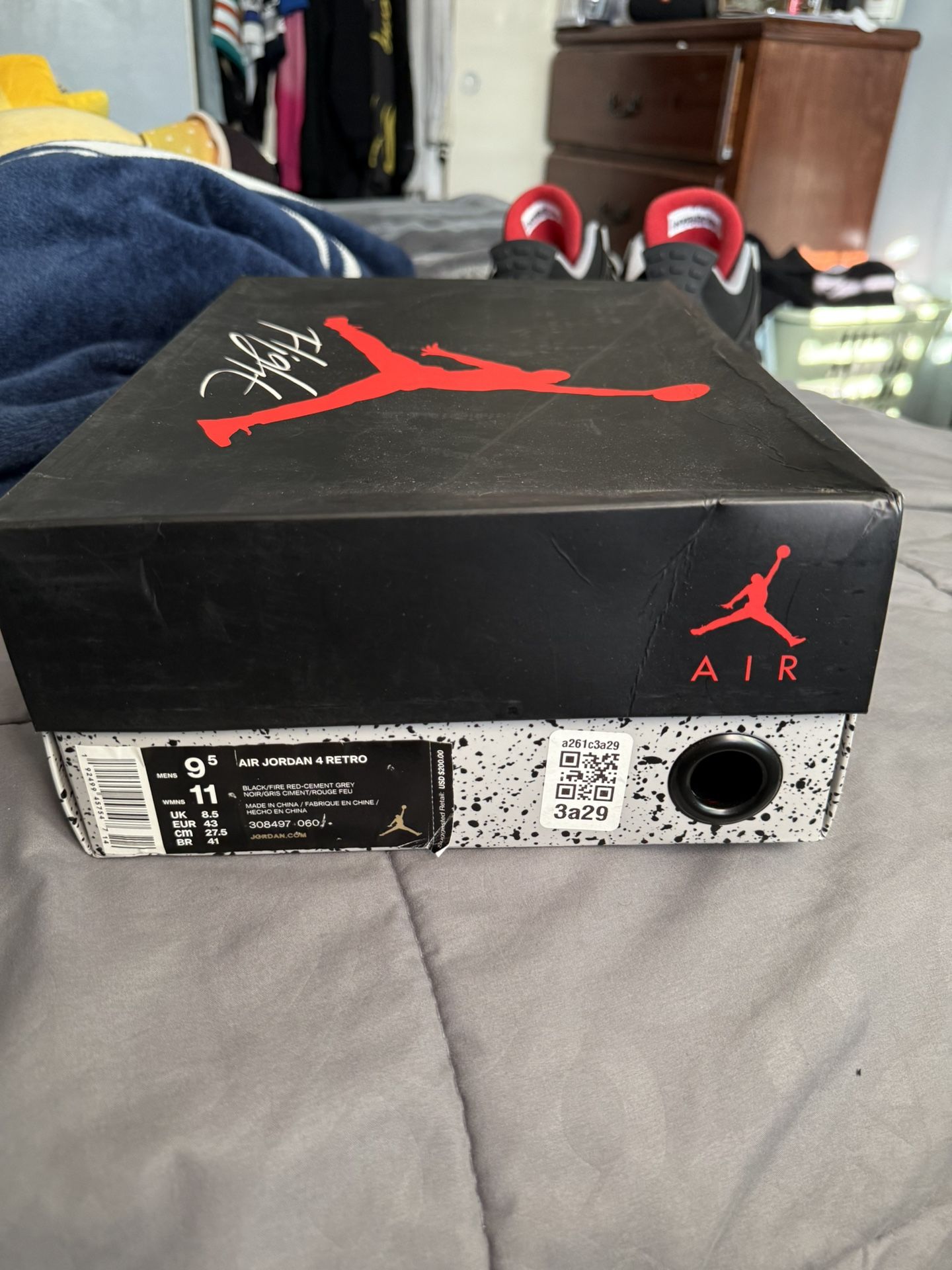 Jordan 4 Retro OG Bred