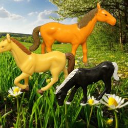 Jaru Vintage 1980s Plastic Horse Figurines Trio Pale, Black Orange, 1.5–3.25”