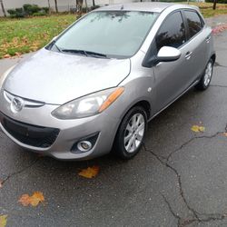 2012 Mazda Mazda2