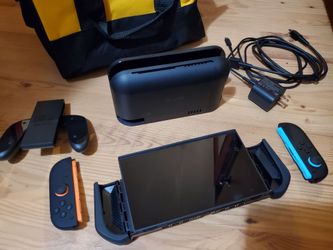 Nintendo Switch 2 Console Bundle | 256GB Console + 256GB MicroSD Express Card, Dock, Grip & Case