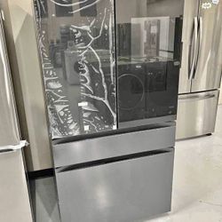 NEW Samsung bespoke Family Hub Four Door Refrigerator 