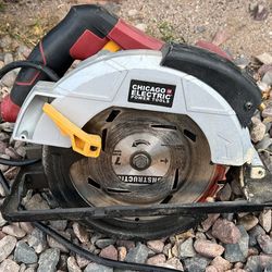 Chicago Electric Table Saw