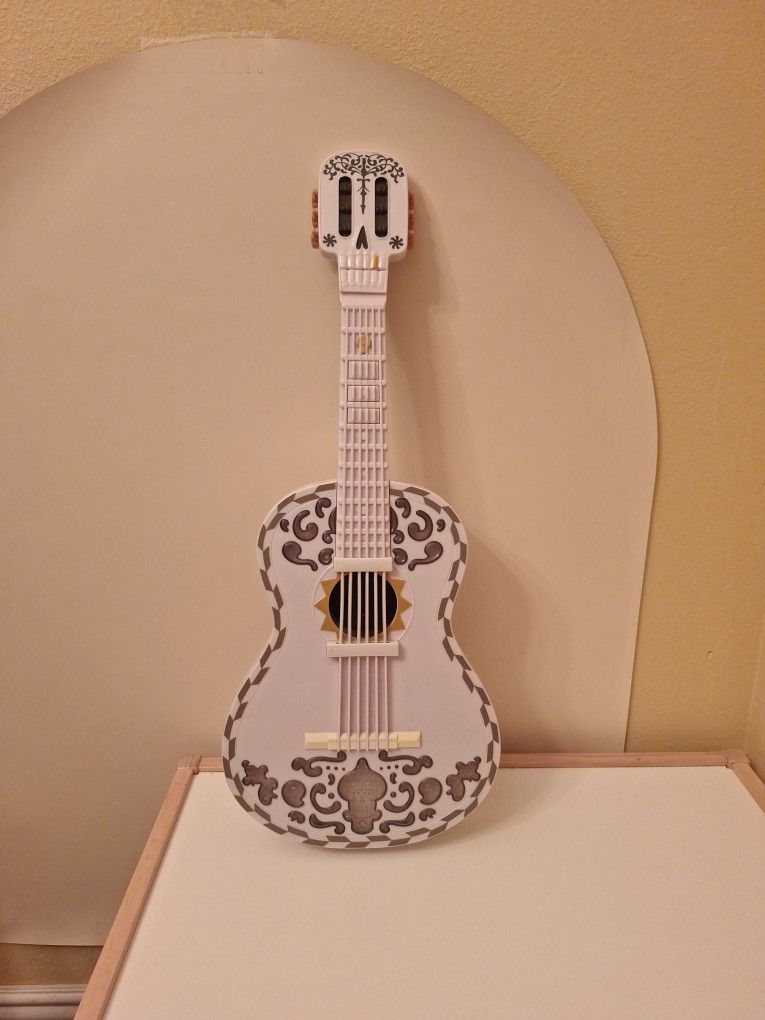 Disney Coco Miguel Guitar