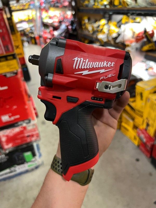 MILWAUKEE M12 CORDLESS STUBBI FUEL BRUSHLESS $165
