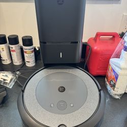 Title: iRobot Roomba j7+ Self-Emptying Robot Vacuum – Excellent Condition