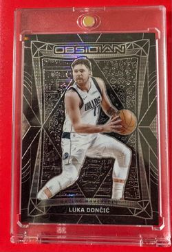 Luka Dončić Obsidian Refractor