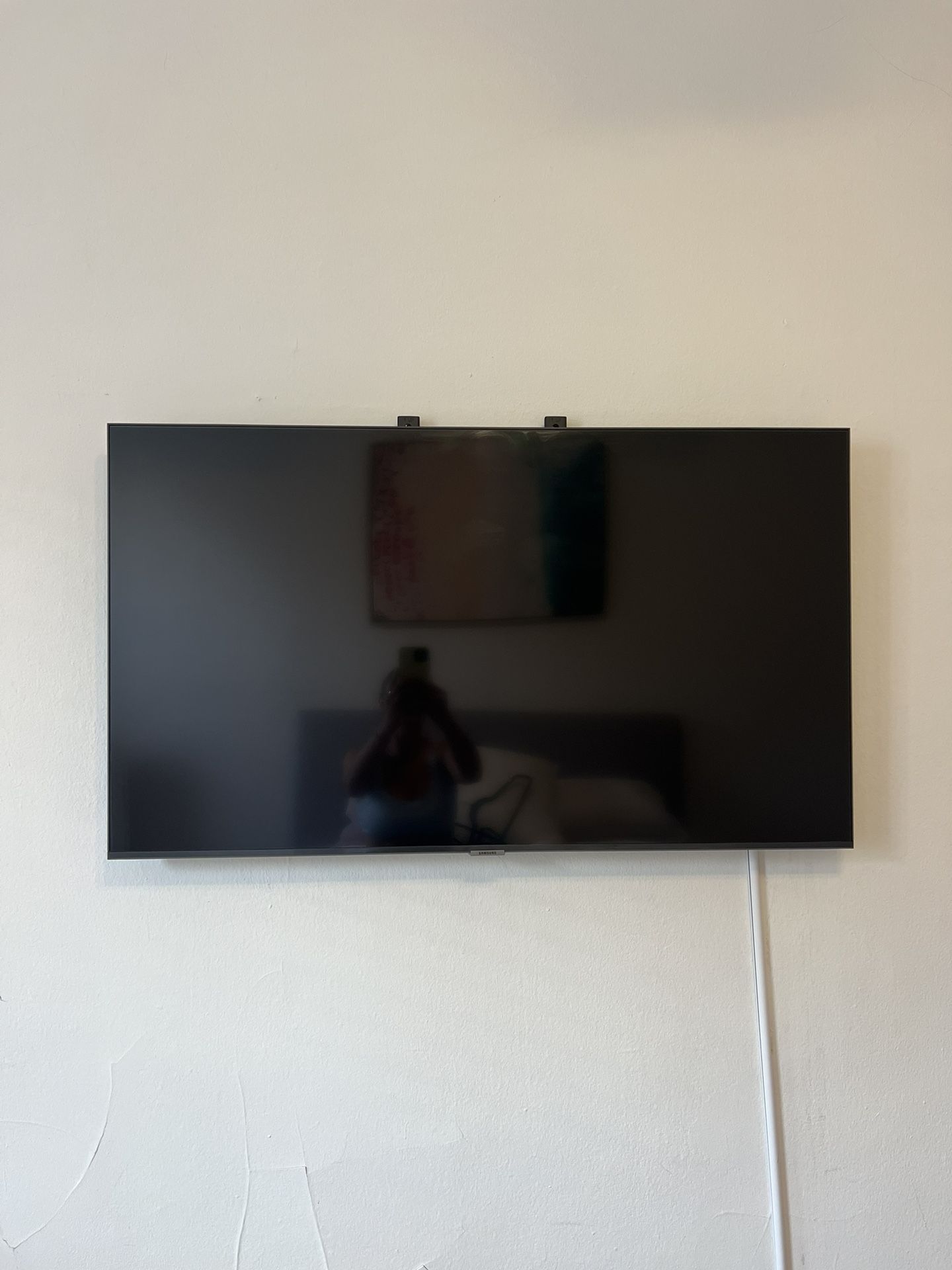 Samsung 43” Flatscreen TV