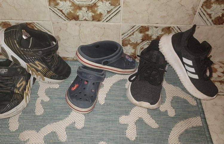 Boys Shoes Size 1 Lot