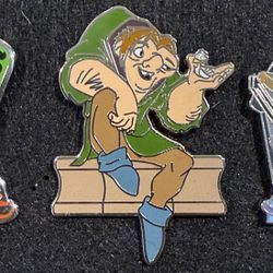 Disney pin Quasimodo The Hunchback of Notre Dame