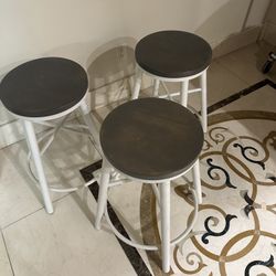 Set Of 3 Modern barstools White And Grey