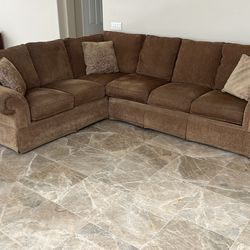 Bassett furniture Sectional couch