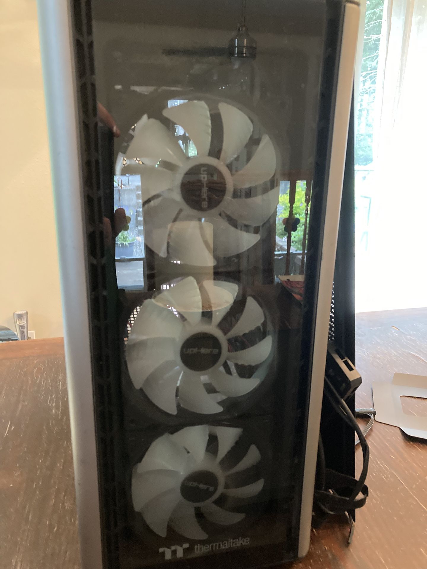 PC CASE