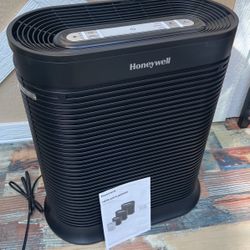 Honeywell Air Purifier, HPA300, 465 sq ft, HEPA Filter, Allergen, Smoke, Pollen, Dust Reducer