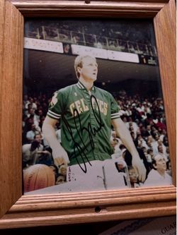 Larry Bird Autographed 8x10 Photo – Framed with COA