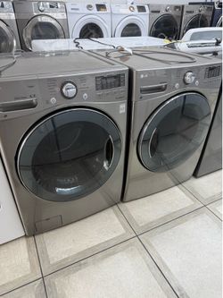 Lg front load washer and gas dryer set