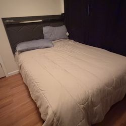 Full Size Bed Set