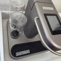 Cocktail machine bartesian