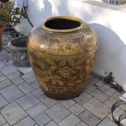 Very Rare Authentic Oriental Pot 4 Ft Tall