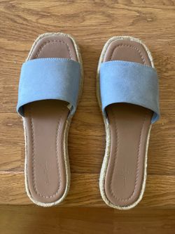 Ladies Sandals - Size 9