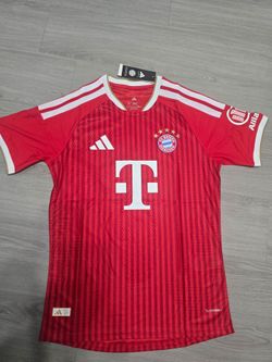 NEW BAYERN FC    jersey 2026/2027 size L and XL