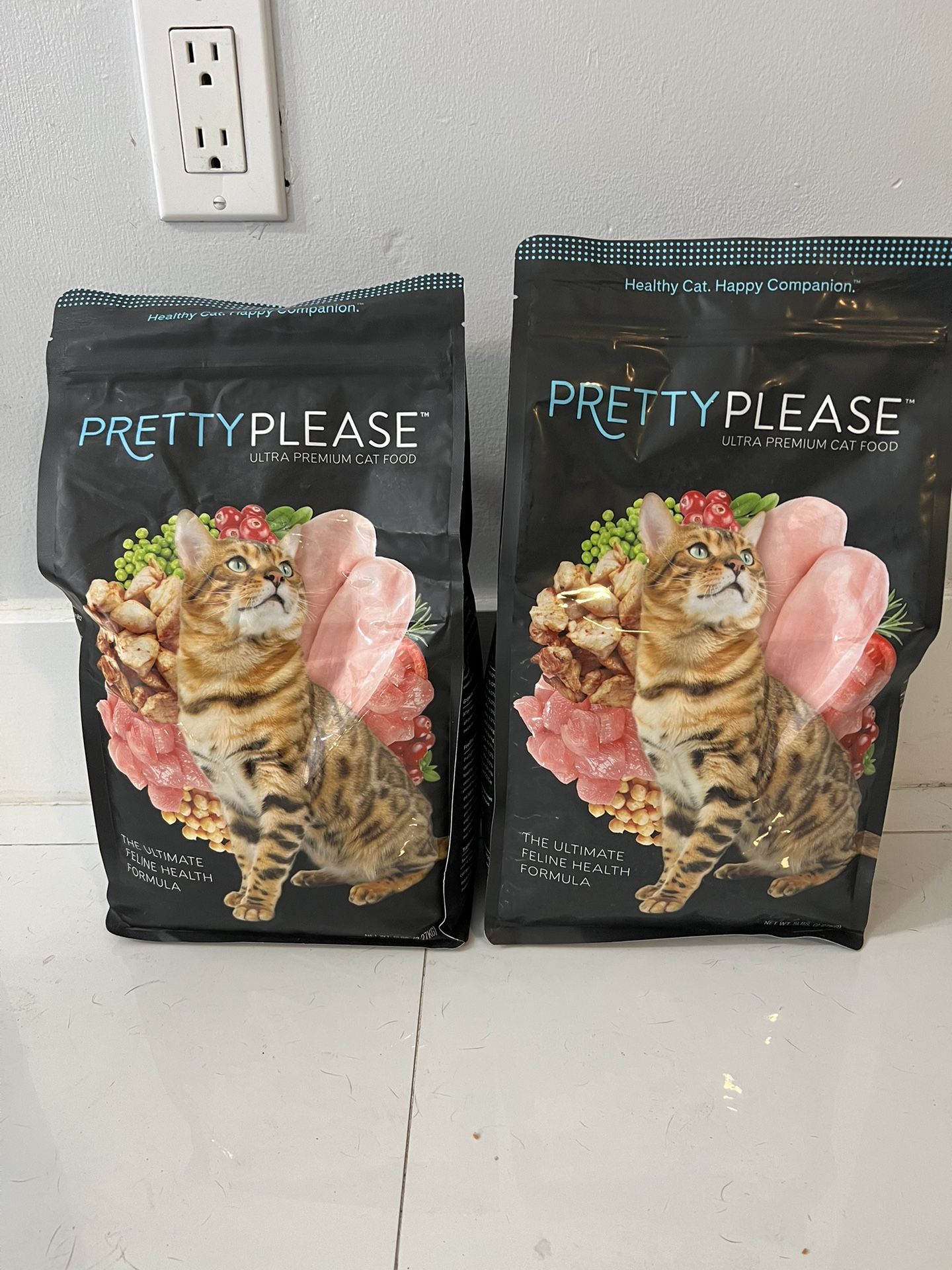 2 Bags Of Pretty Please Organic Cat Food