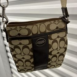 COACH CROSS BODY BAG