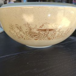 Vintage  Pyrex Bowl