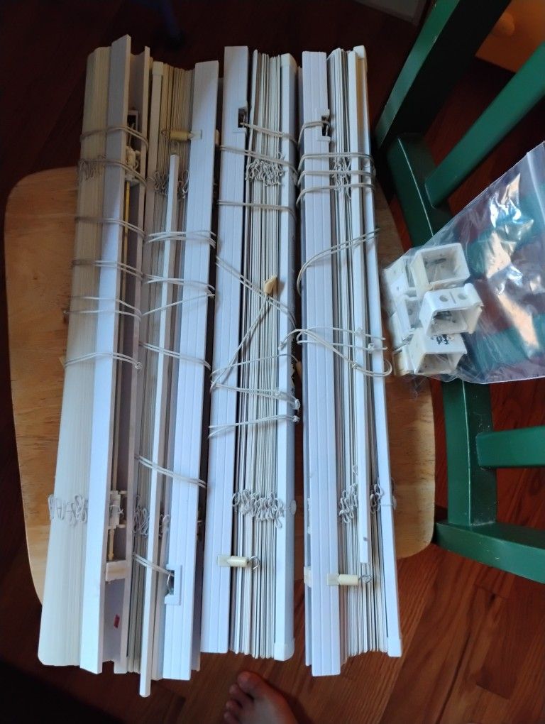 Free White Blinds