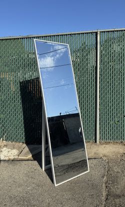 Easel Free Standing Mirror