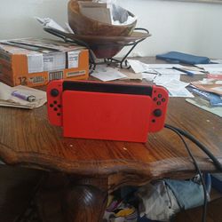 NINTENDO SWITCH CONSOLE WITH 2 GAMES 
