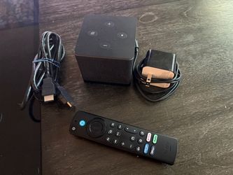 Amazon Fire TV Cube 3rd Gen - 4K Ultra HD Streaming Media Player & Alexa Remote
