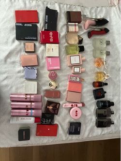 Make Up and perfumes