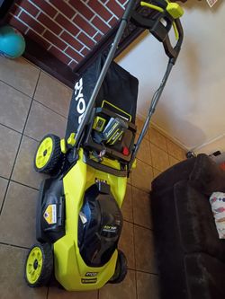 40 volt Ryobi brushless 21"  transmission lawn mower kit completo $$299