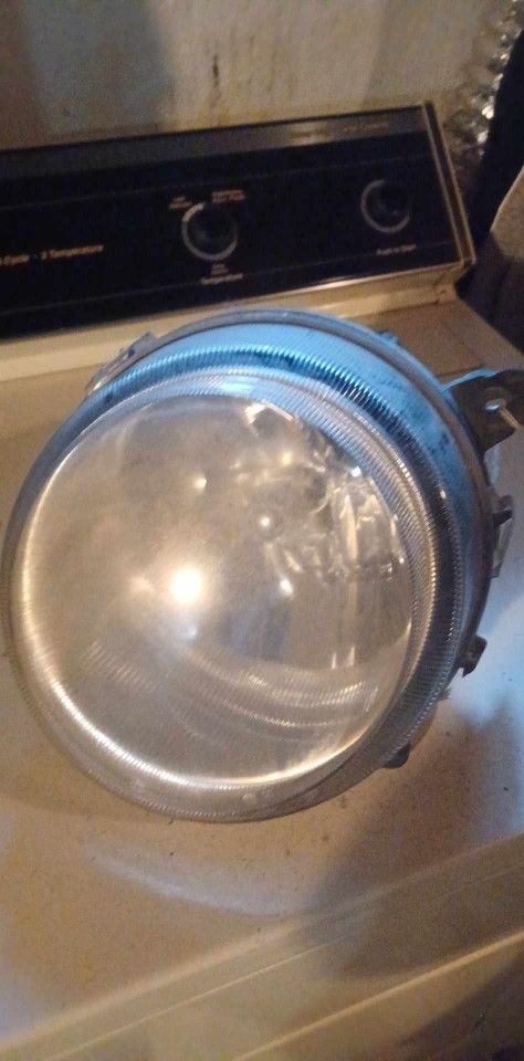 08 Patriot Left Headlight