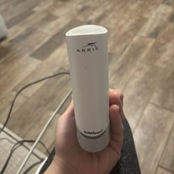 Arris Surfboard Modem 