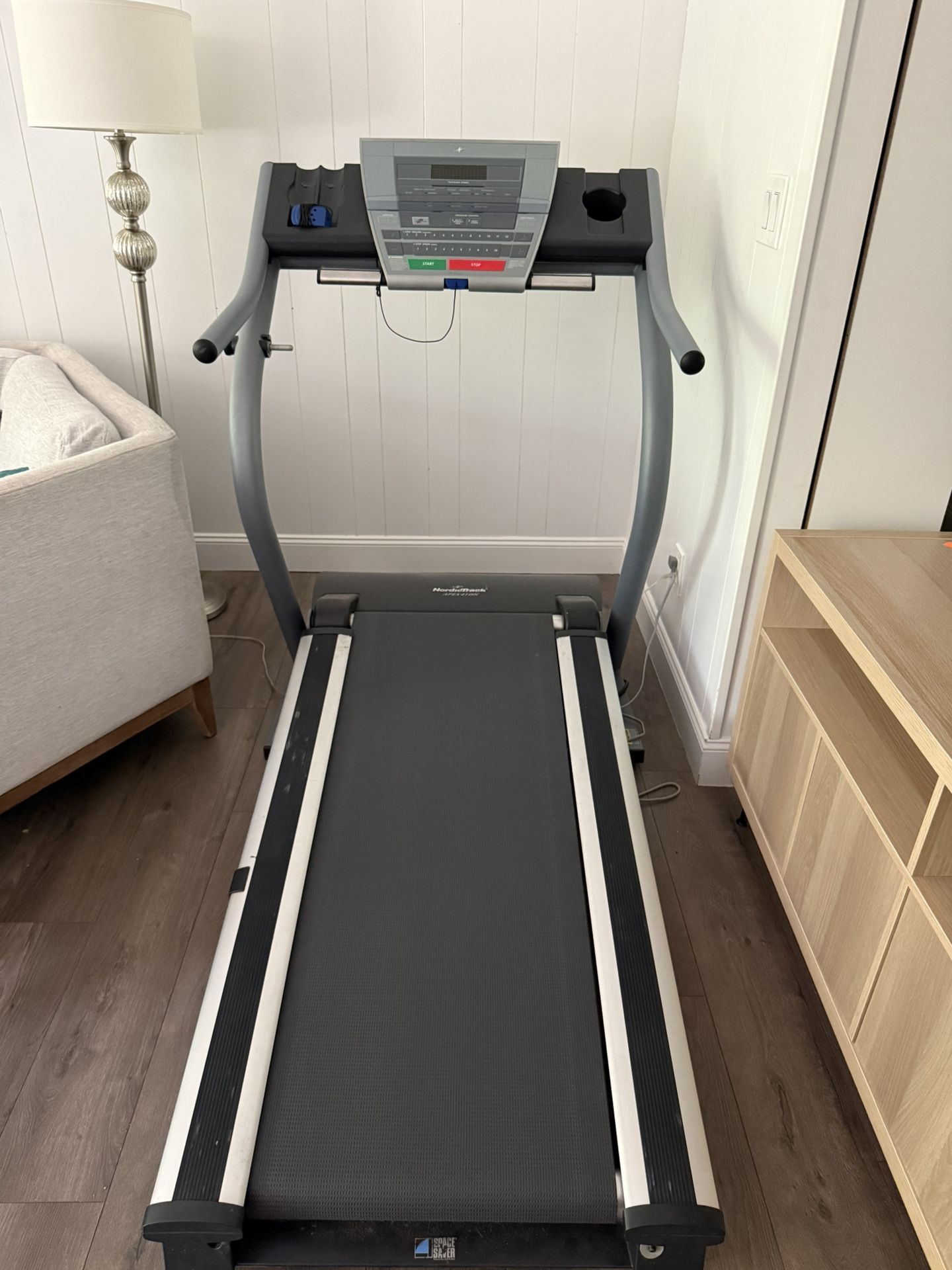 Treadmill NordicTrack APEX4100i
