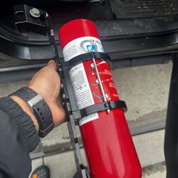 Desert Does It Seat Jackers Molle Panel Fore Extinguisher Mount For 3rd Gen Tacoma