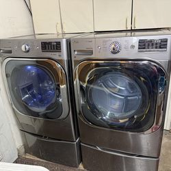 LG Washer/Dryer Set Like New w/Pedestal & Bonus Small Load Washer