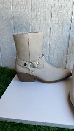 Botas. Style. GRITTsy. Color. CREAM.