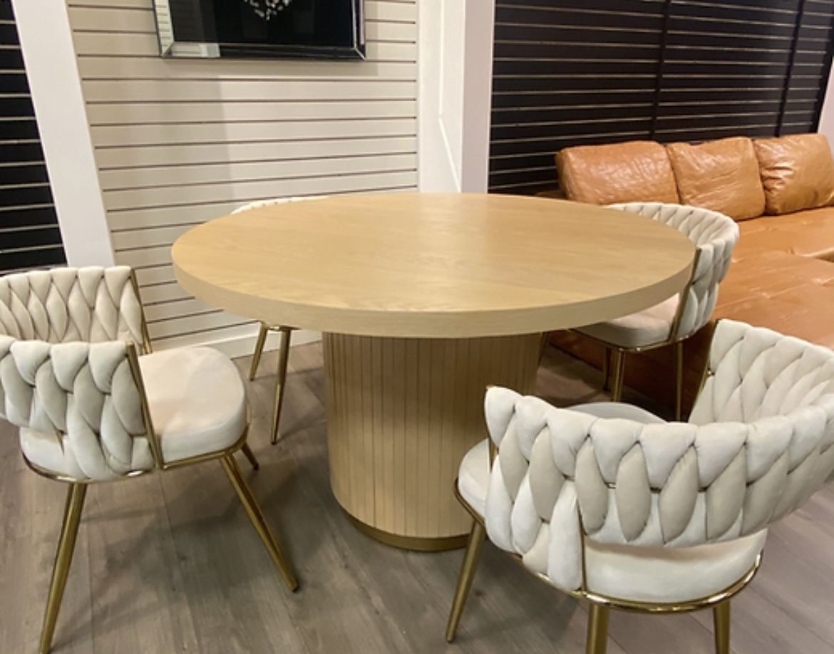 Light Wood Dining Set Onsale