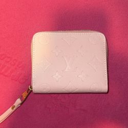 AUTHENTIC Louis Vuitton Woman’s Wallet
