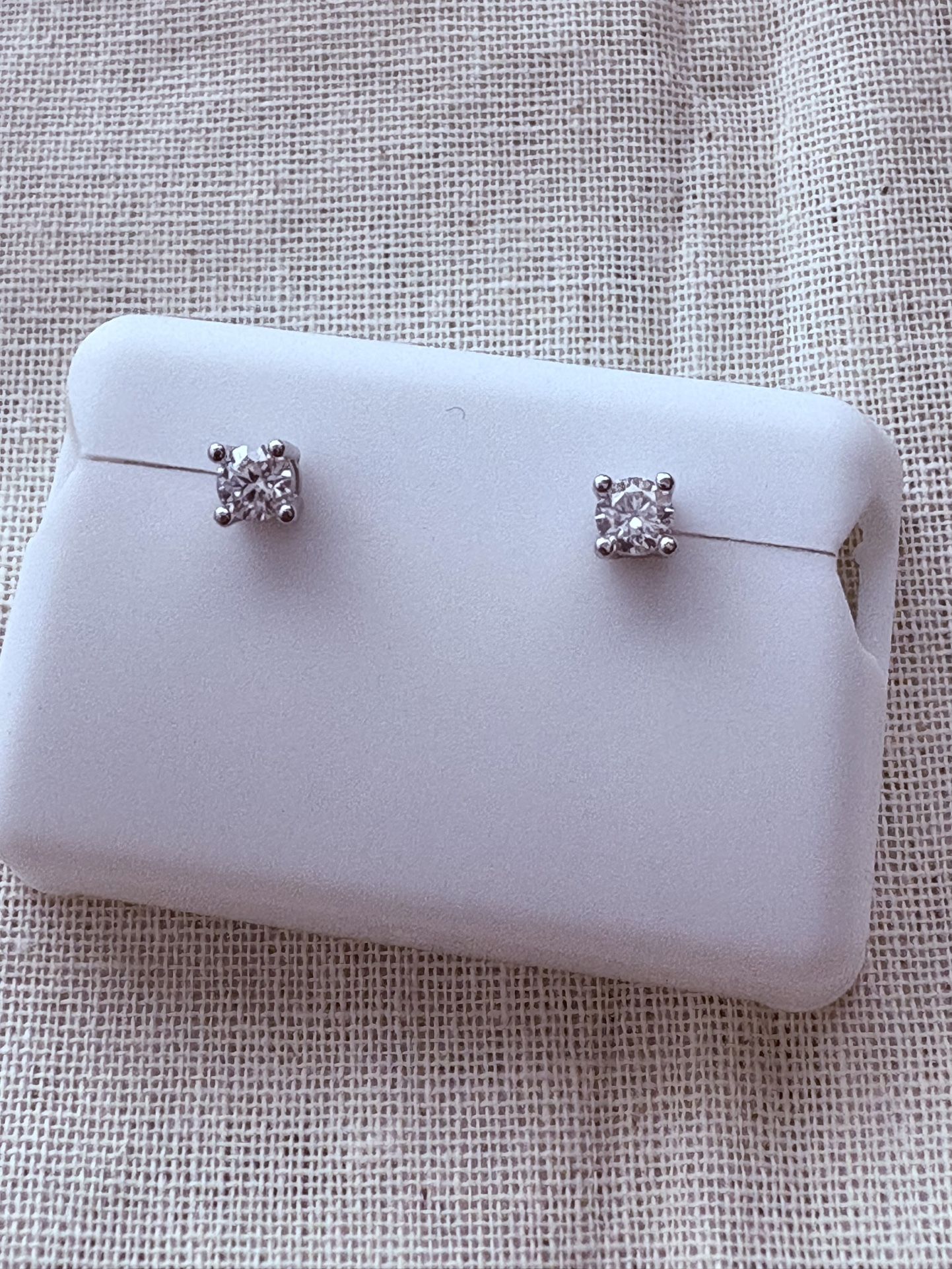Silver Studs 0.25CTW