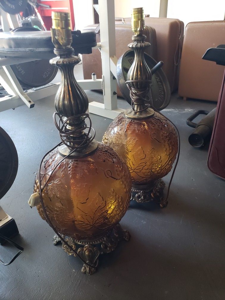 Vintage 1969 EF EF industries glass table lamp.