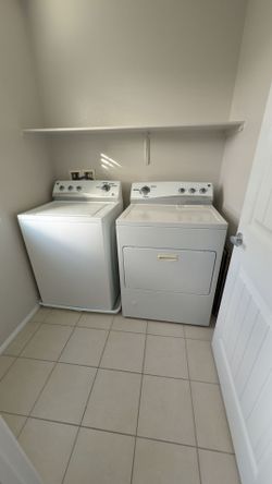 Nice set , Kenmore washer and gas dryer